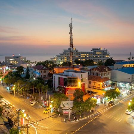 The Empire Hotel Phu Quoc Buitenkant foto